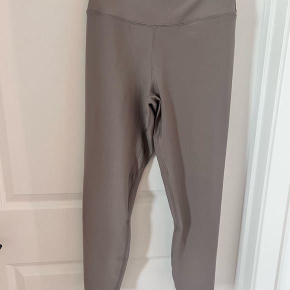 Abercrombie YPB studioFLEX 7/8-Length Activewear 
Legging Size Large - Picture 3 of 7